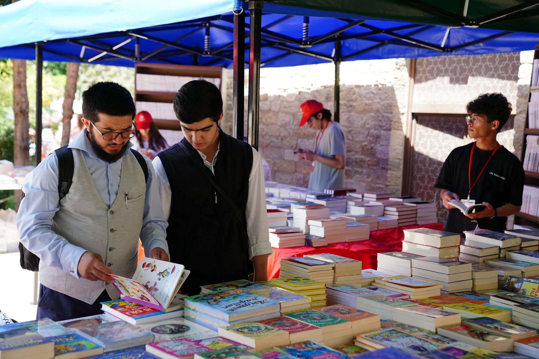 المغرب يعرض 130 ألف عنوان كتاب في أربع ساعات