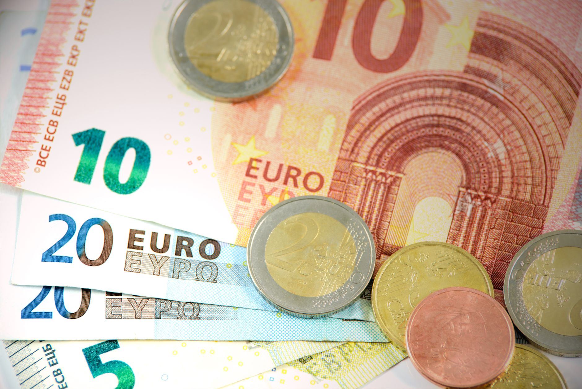 التضخم بمنطقة اليورو يقفز إلى 2.9% في يوليو